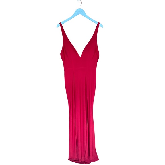 Mac Duggal Red Evening Gown NWT - Size 12, Slit & V-Neck - Picture 3 of 6